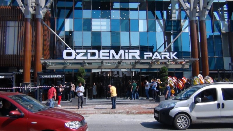 Ozdemir Park Avm Acildi