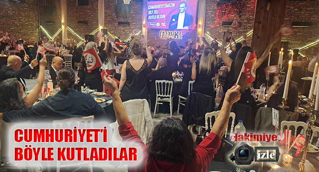 CUMHUR�YET'� B�YLE KUTLADILAR