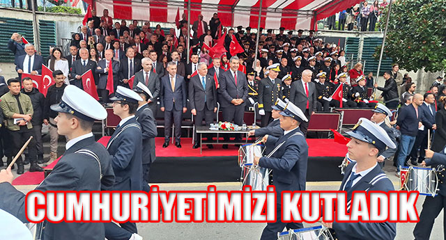 CUMHUR�YET�M�Z� KUTLADIK