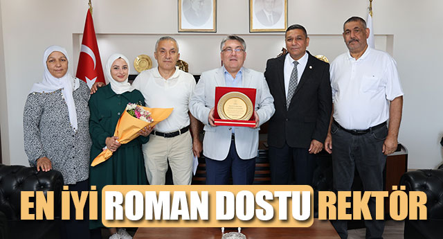 ROMAN DOSTU REKTR